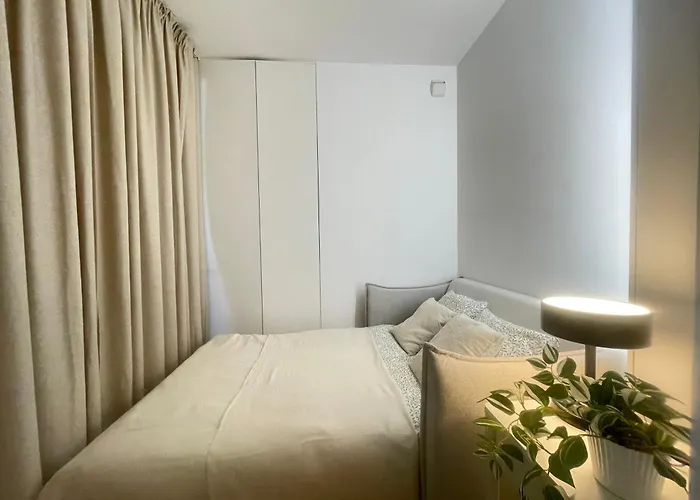 شقة Fancy 2bdr Golden Dots In Centre كراكوفيا